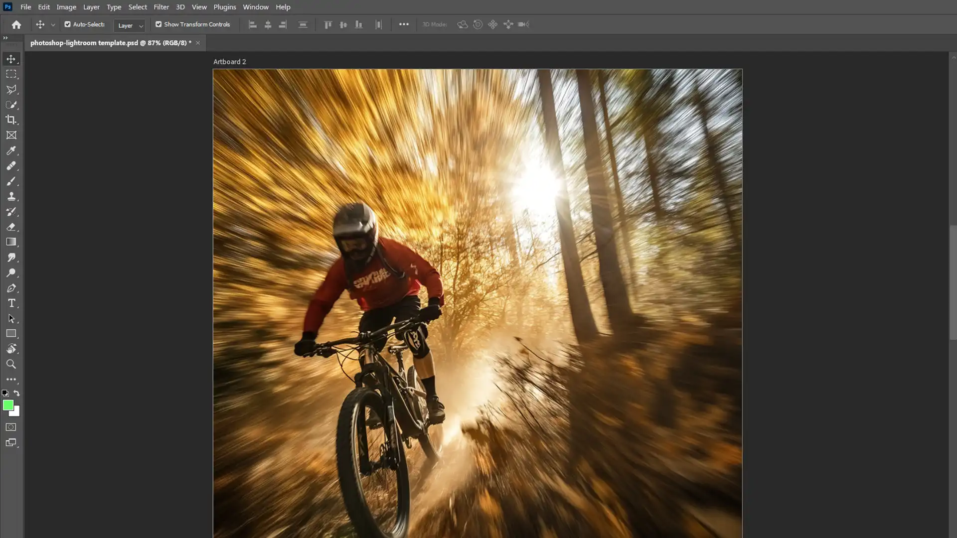 "Photoshop interface showing the application of radial blur to a photo of a cyclist, creating a motion effect by blurring the background while keeping the subject sharp.